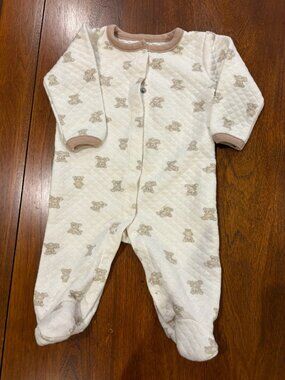 Kyle & Deena quilted onesie/sleeper, size 3-6 months, teddy bear motif